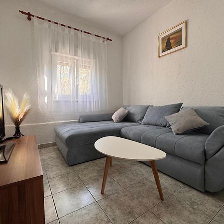 Apartments Fortuna Biograd Na Moru Exterior foto